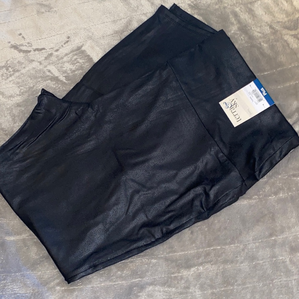 Black plus size leggings